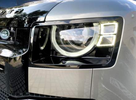 Land Rover - Defender