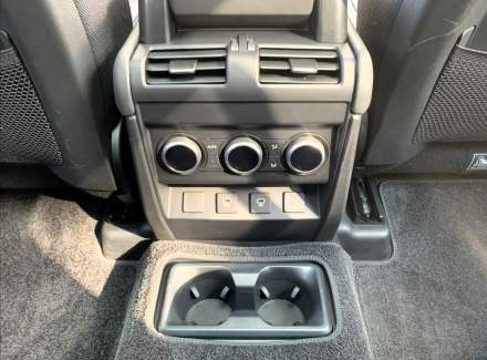 Land Rover - Defender