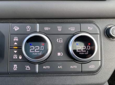 Land Rover - Defender