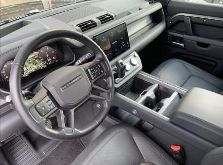 Land Rover - Defender