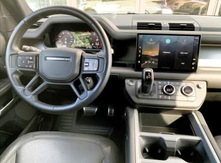 Land Rover - Defender