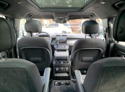 Land Rover - Defender