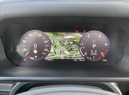 Land Rover - Defender