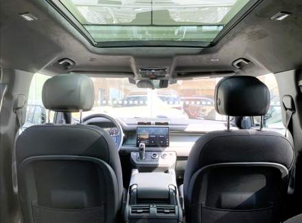 Land Rover - Defender