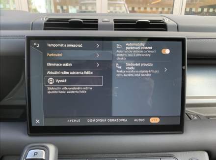 Land Rover - Defender