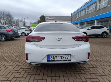 Opel - Insignia