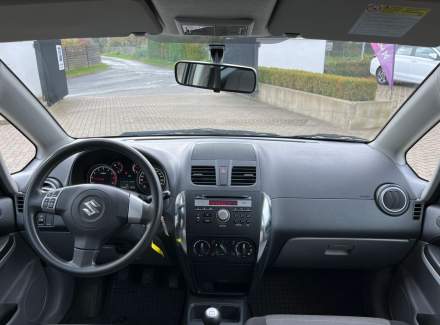 Suzuki - SX4