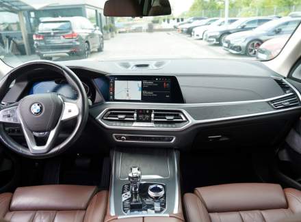 BMW - X7