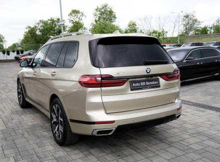 BMW - X7