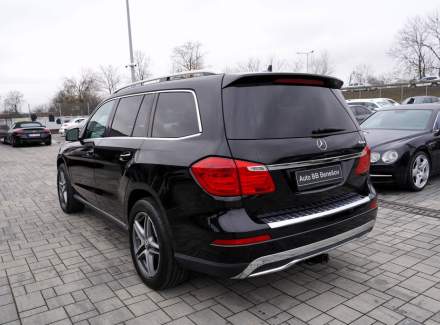Mercedes-Benz - GL