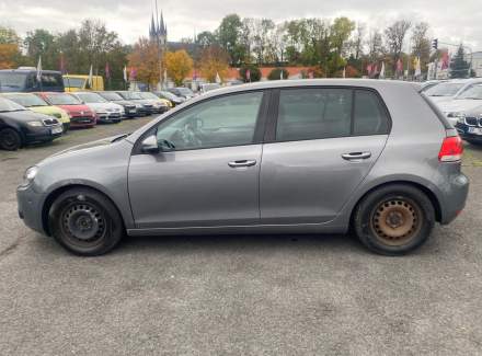 Volkswagen - Golf