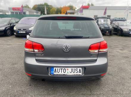 Volkswagen - Golf
