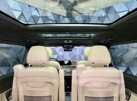 Mercedes-Benz - V-class