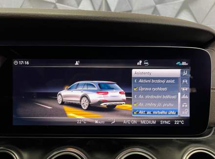 Mercedes-Benz - E-class