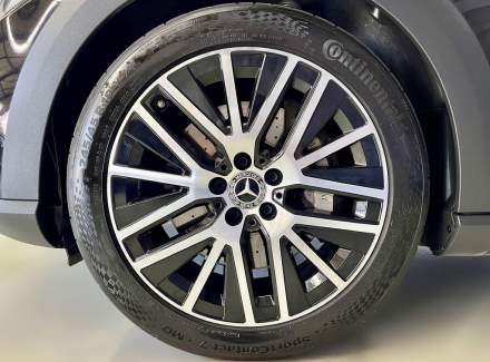 Mercedes-Benz - E-class