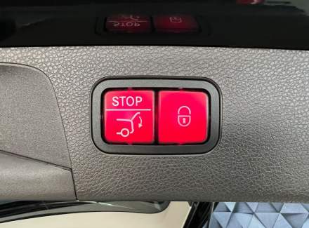 Mercedes-Benz - E-class