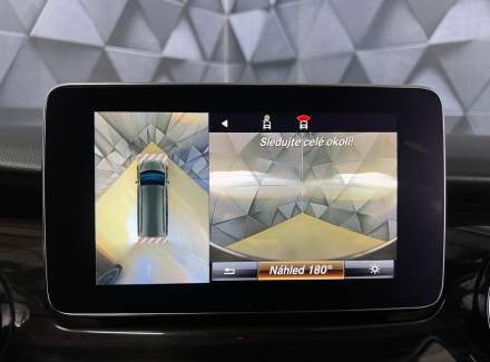 Mercedes-Benz - V-class