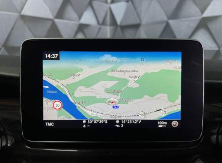 Mercedes-Benz - V-class