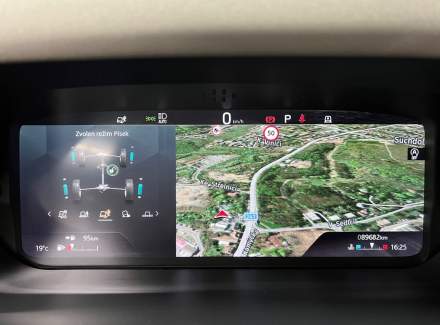 Land Rover - Defender