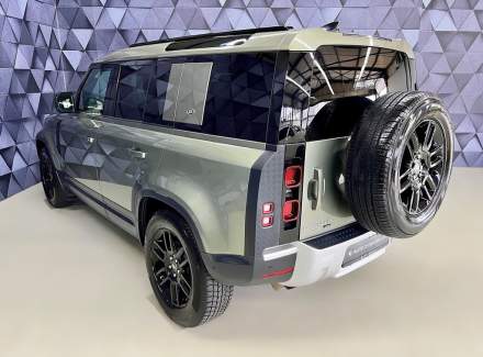 Land Rover - Defender