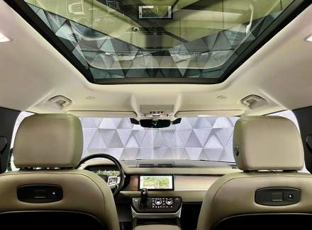 Land Rover - Defender