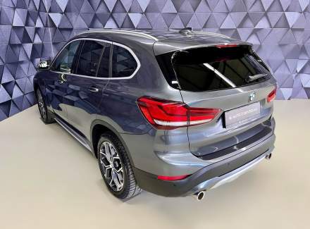 BMW - X1