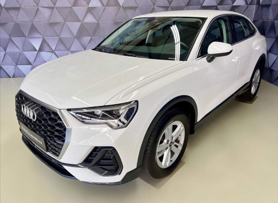 Audi - Q3