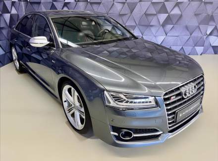 Audi - S8