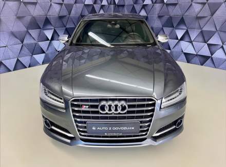 Audi - S8