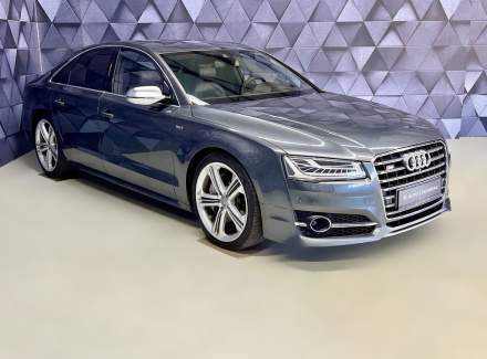 Audi - S8