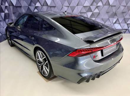 Audi - S7