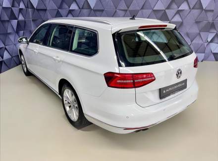 Volkswagen - Passat