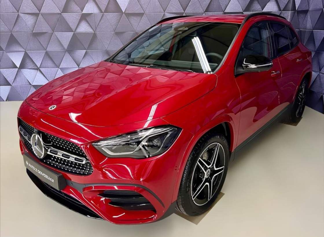 Mercedes-Benz - GLA