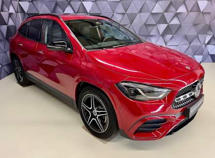 Mercedes-Benz - GLA