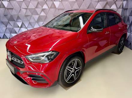 Mercedes-Benz - GLA