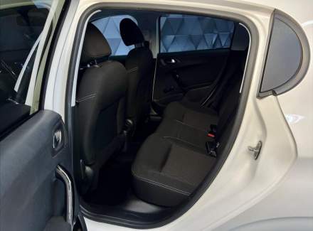 Peugeot - 208