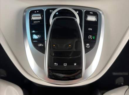 Mercedes-Benz - V-class