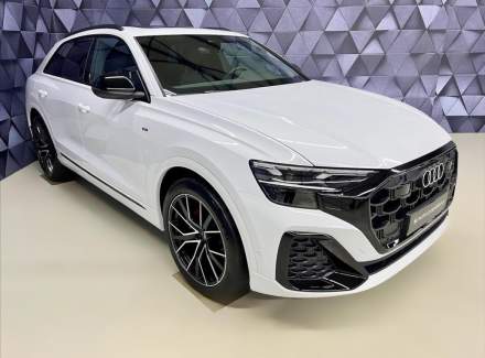 Audi - Q8