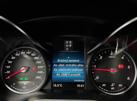 Mercedes-Benz - V-class