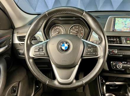 BMW - X1