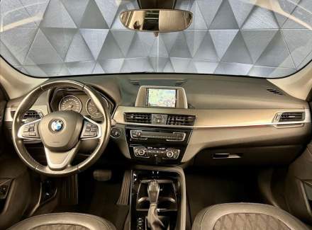 BMW - X1