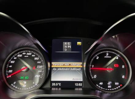 Mercedes-Benz - V-class