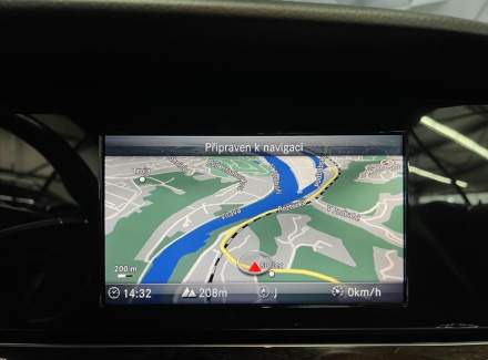 Mercedes-Benz - E-class