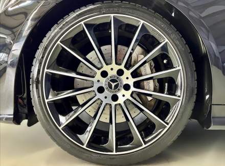 Mercedes-Benz - E-class