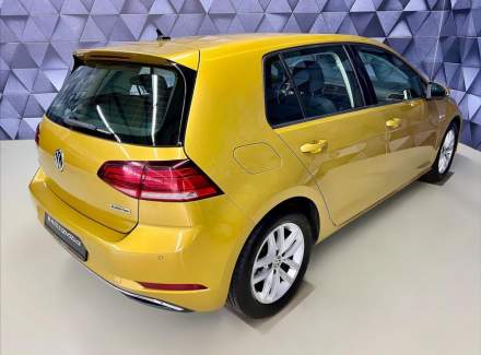 Volkswagen - Golf