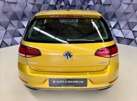 Volkswagen - Golf