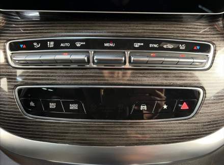 Mercedes-Benz - V-class