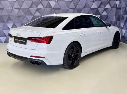 Audi - S6