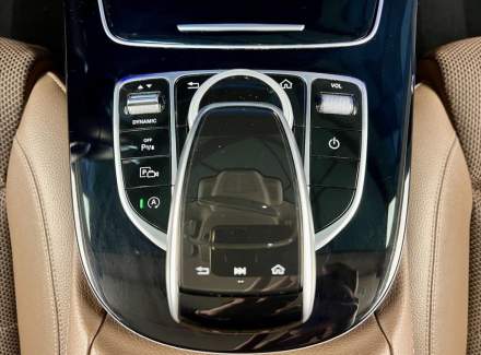 Mercedes-Benz - E-class