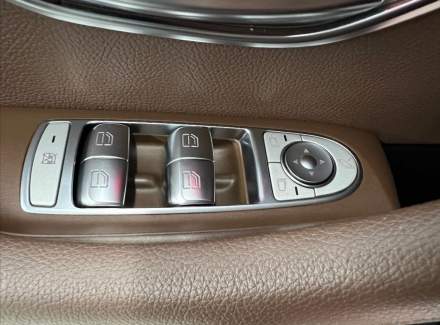 Mercedes-Benz - E-class